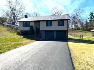 260 Shamrock Dr, Madisonville, KY