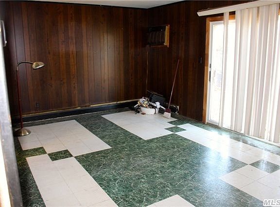 4th image of 542 Jayne Blvd