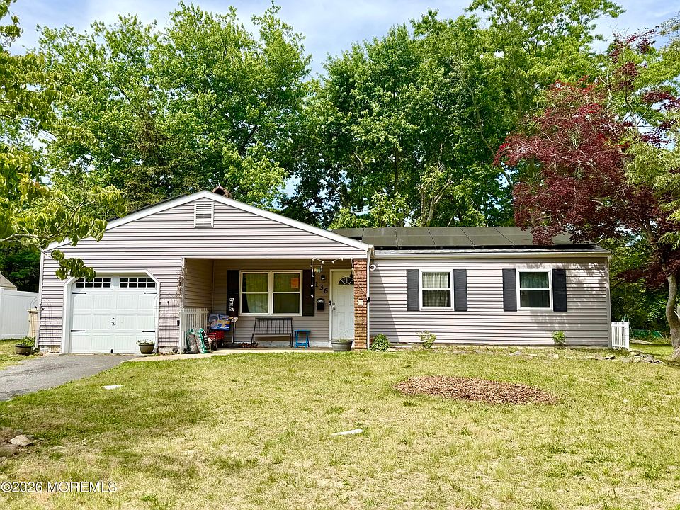 1st image of 136 Pheasant Drive