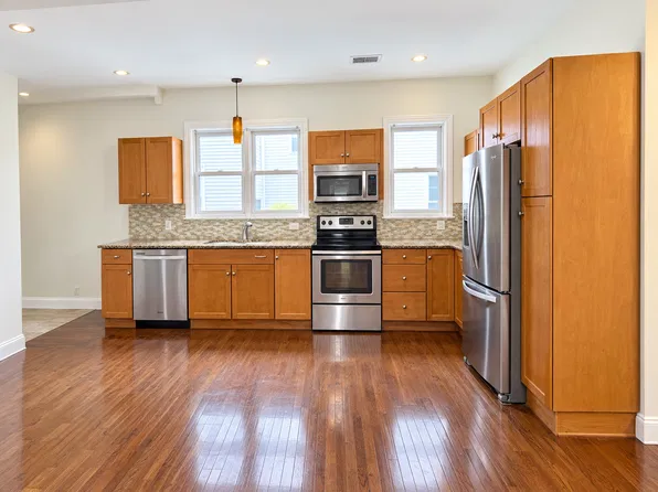 31 Franklin Ave #2, Chelsea, MA 02150