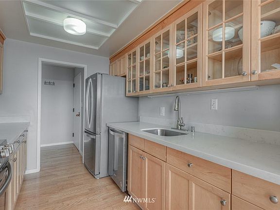 3rd image of 1107 1st Ave APT 605