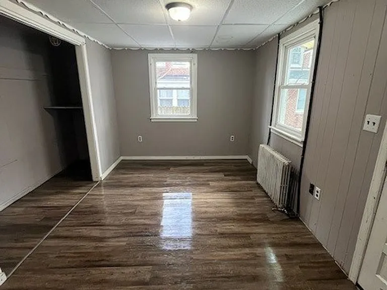 215 E High St — Photo 5