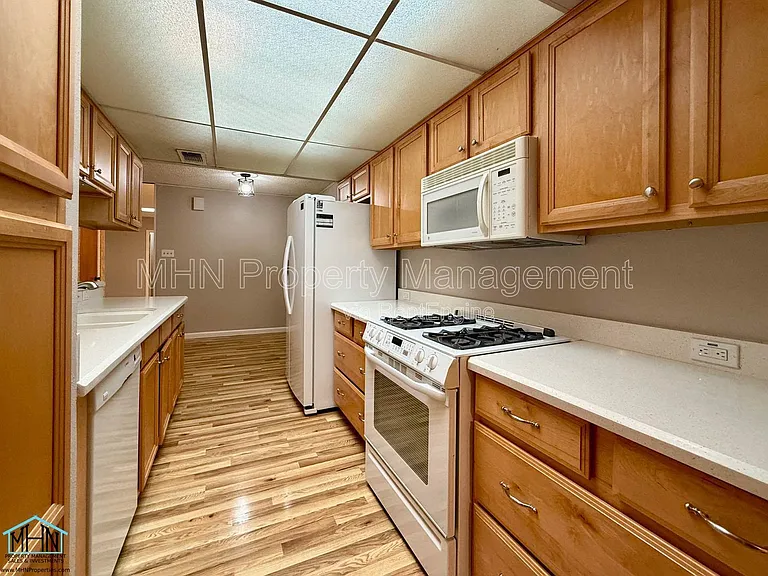 7010 Forest Way St — Photo 7