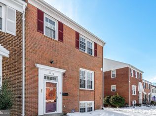 8070 Powderbrook Ln, Springfield, VA 22153