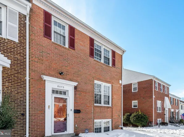 8070 Powderbrook Ln, Springfield, VA 22153