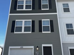 122 Milburn Dr #1, Martinsburg, WV 25403