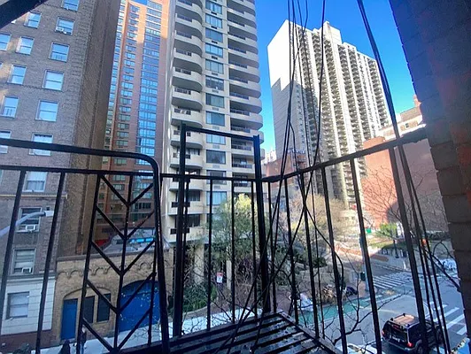 Rented by Corcoran | media 8