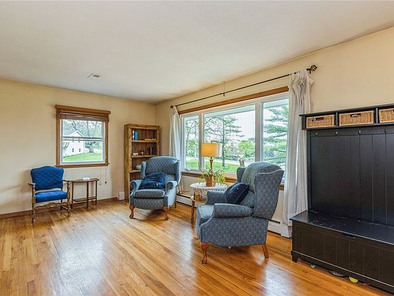 3rd image of 7754 NW 54th Ave