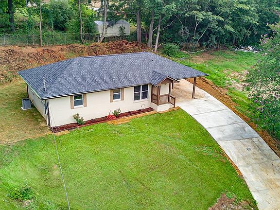 5th image of 4415 Nickerson Ct