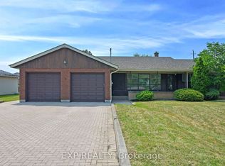 2 Gram St #B, Vaughan, ON L6A 3Z2