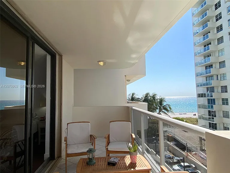 5757 Collins Ave #703 — Photo 2