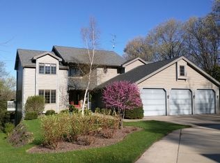 N1685 Fjord Rd, Prairie Du Sac, WI 53578