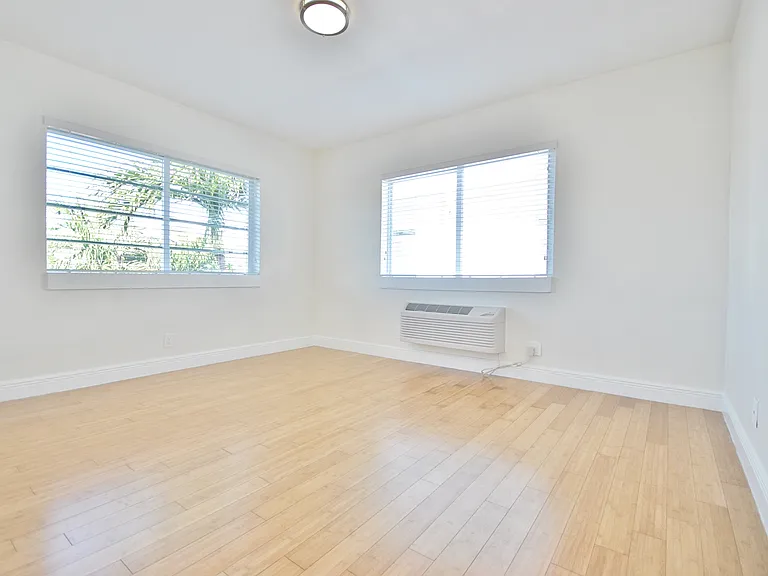 7315 Carlyle Ave — Photo 7