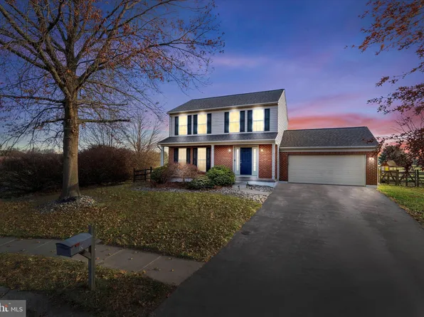 12 E Sussex Pl, New Castle, DE 19720