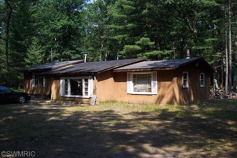 2nd image of 51 S Emerson Dr