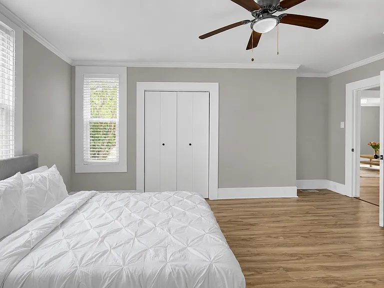 1102 N Church St — Photo 22