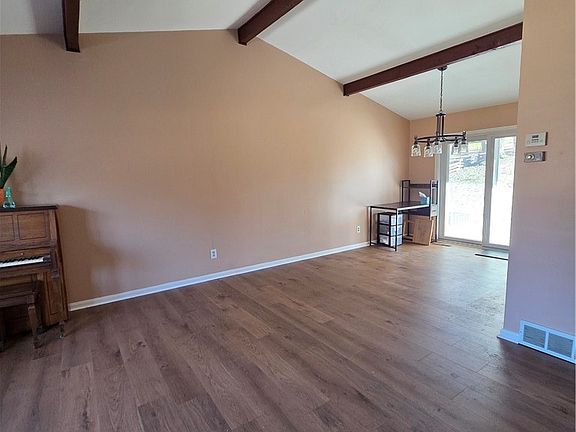 5th image of 8137 State Rd