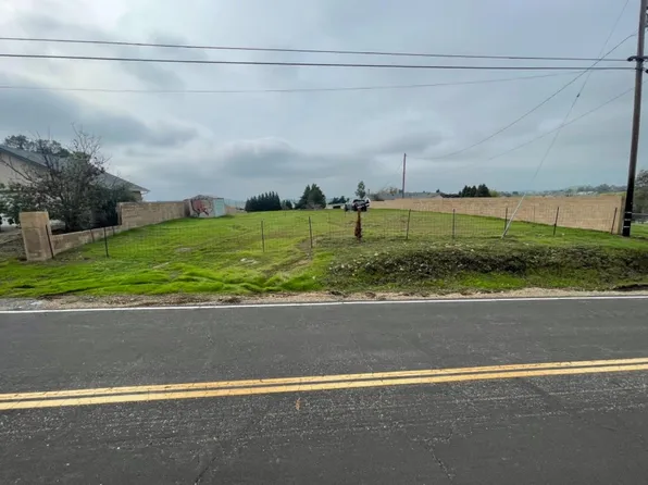 4511 Coyote Dr, Ione, CA 95640