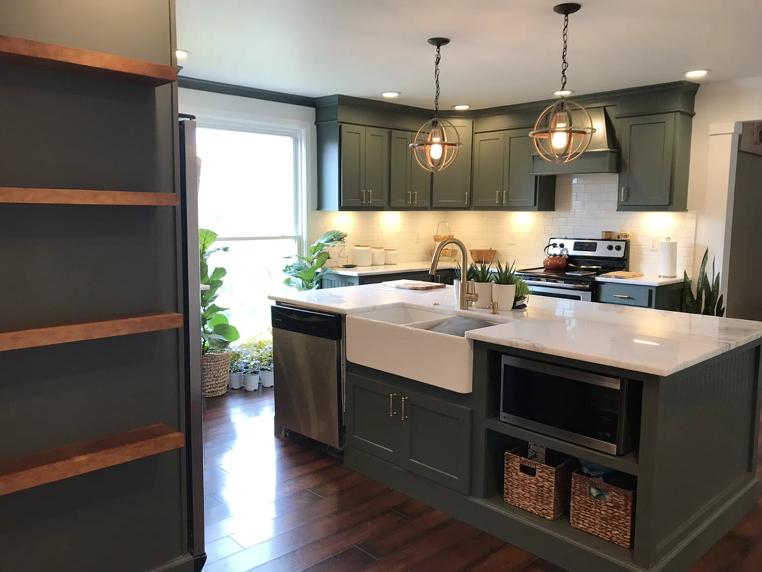 4 bed, 2159 sqft, $2,600 — Photo 2