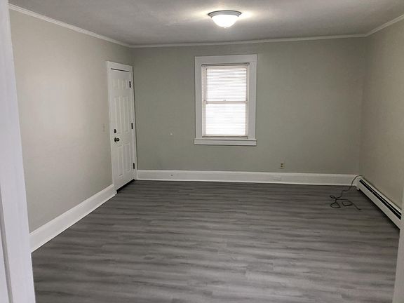 2nd image of 86 Slater St Floor 1