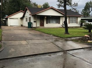1104 Savannah Ave, Pasadena, TX 77506