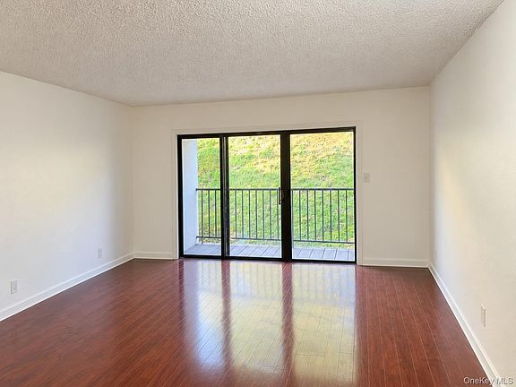 5th image of 41 Huntington Circle #41