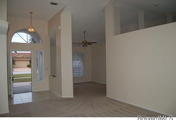 4th image of 1806 Crane Creek Blvd