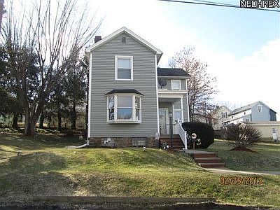 2nd image of 203 Maplewood Ave