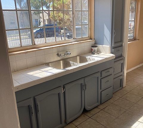 2nd image of 8148 Beechwood Ave #8148