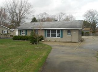 2440 Oakwood Dr, Port Huron, MI 48060