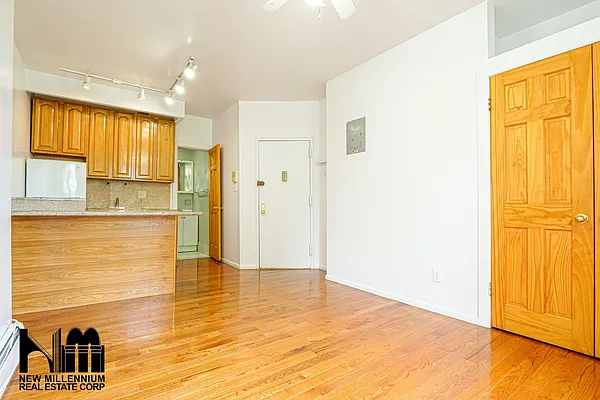 Rented by NMRE | media 19