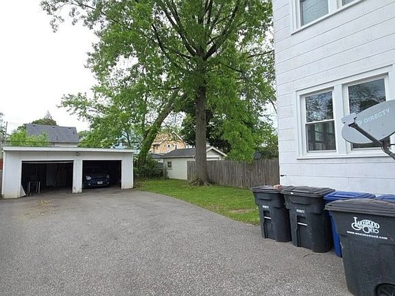 2nd image of 1300 Ethel Ave #2