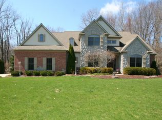 9578 Sherwood Dr, Saline, MI