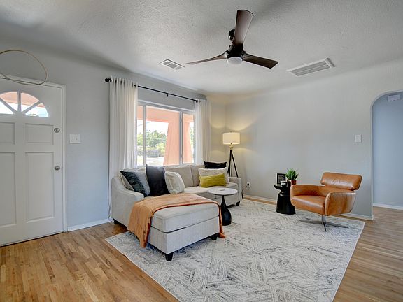 2nd image of 2803 Sierra Dr NE