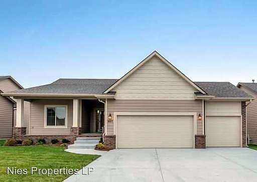 1st image of 922 W Threewood Ct