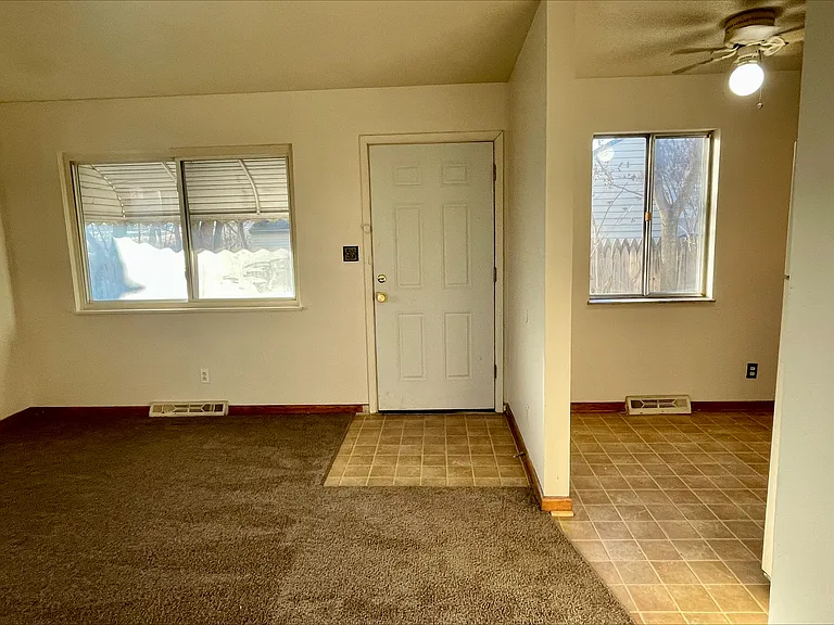 1414 Geneva Ave — Photo 9
