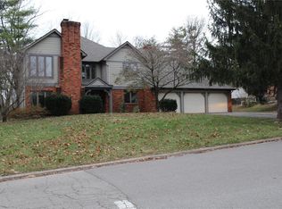 400 Oak Hill Dr, Belleville, IL 62223