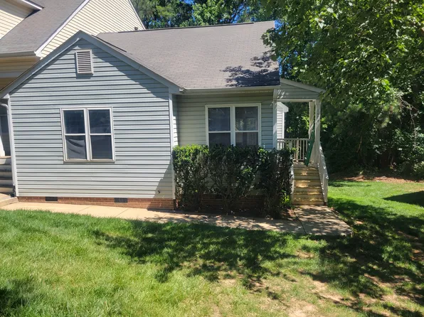 1600 Claiborne Ct, Raleigh, NC 27606