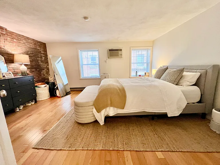 96 Commercial St #3 — Photo 9