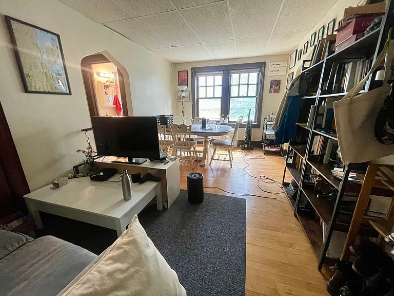 1827 E Park Pl — Photo 3