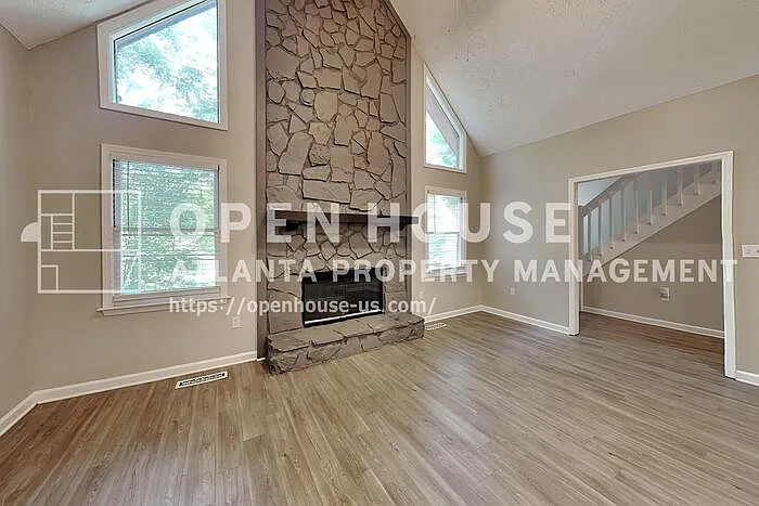 4 bed, 3.5 bath, 2682 sqft, $2,750 — Photo 3