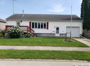129 24th St SW, Mason City, IA 50401