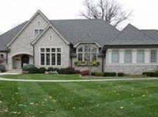 10429 White Bridge Ln, Saint Louis, MO 63141