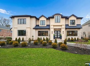 50 Roberts Rd, Englewood Cliffs, NJ 07632