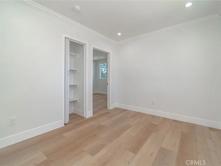 13128 Putnam St — Photo 25