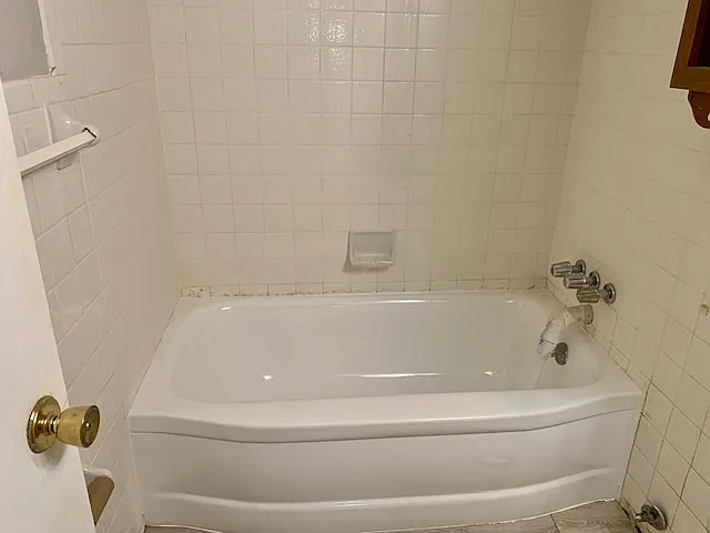 3 bed, 1.5 bath, 936 sqft, $1,800 — Photo 4