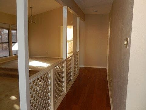 3rd image of 414 Tall Oaks Ln