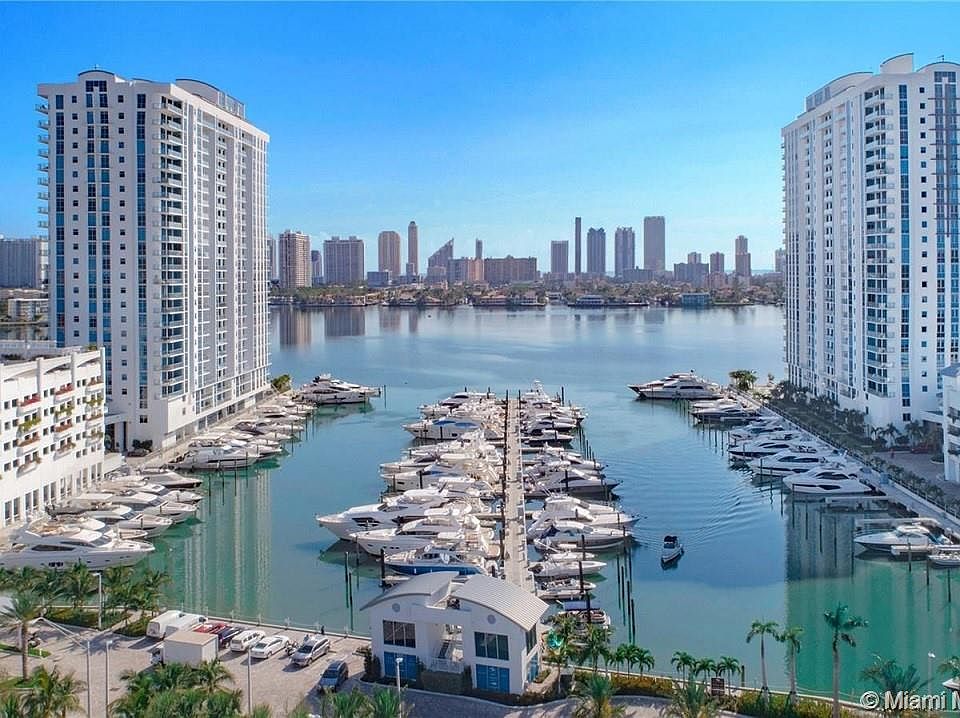 1st image of 17111 Biscayne Blvd Unit 1007