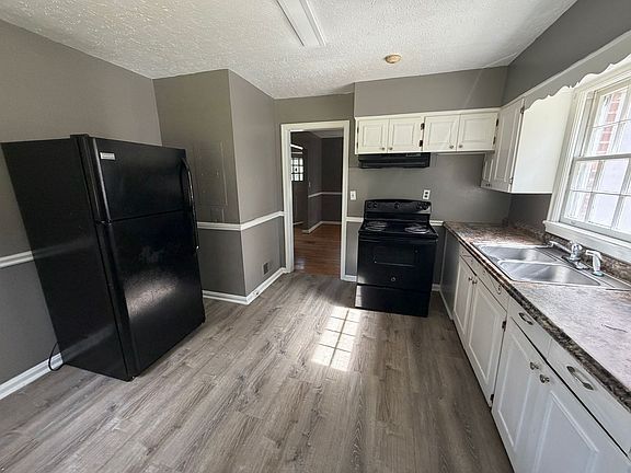 4th image of 127 McCartha Dr