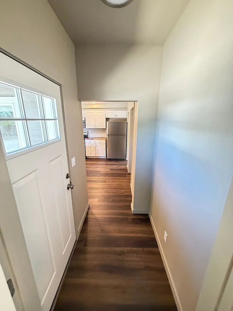 Remodeled 3 Bedroom House! — Photo 2
